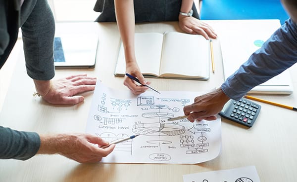 Collaborative brainstorming on a project diagram